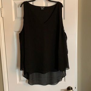 Black flowy top